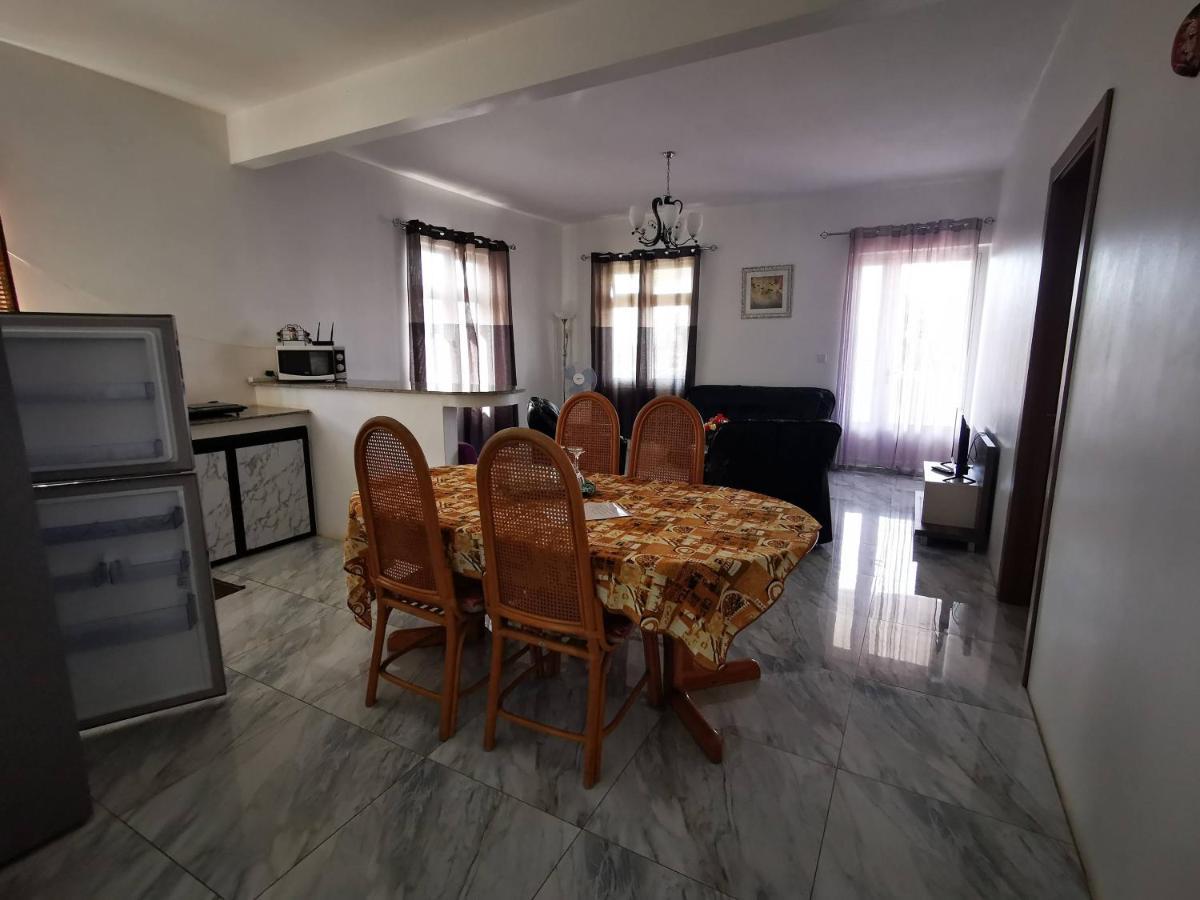 Petite Riviere Residence Oak מראה חיצוני תמונה
